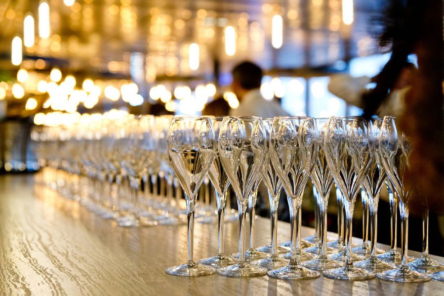 coupes de champagne inauguration locaux saveur expresso beynost-min