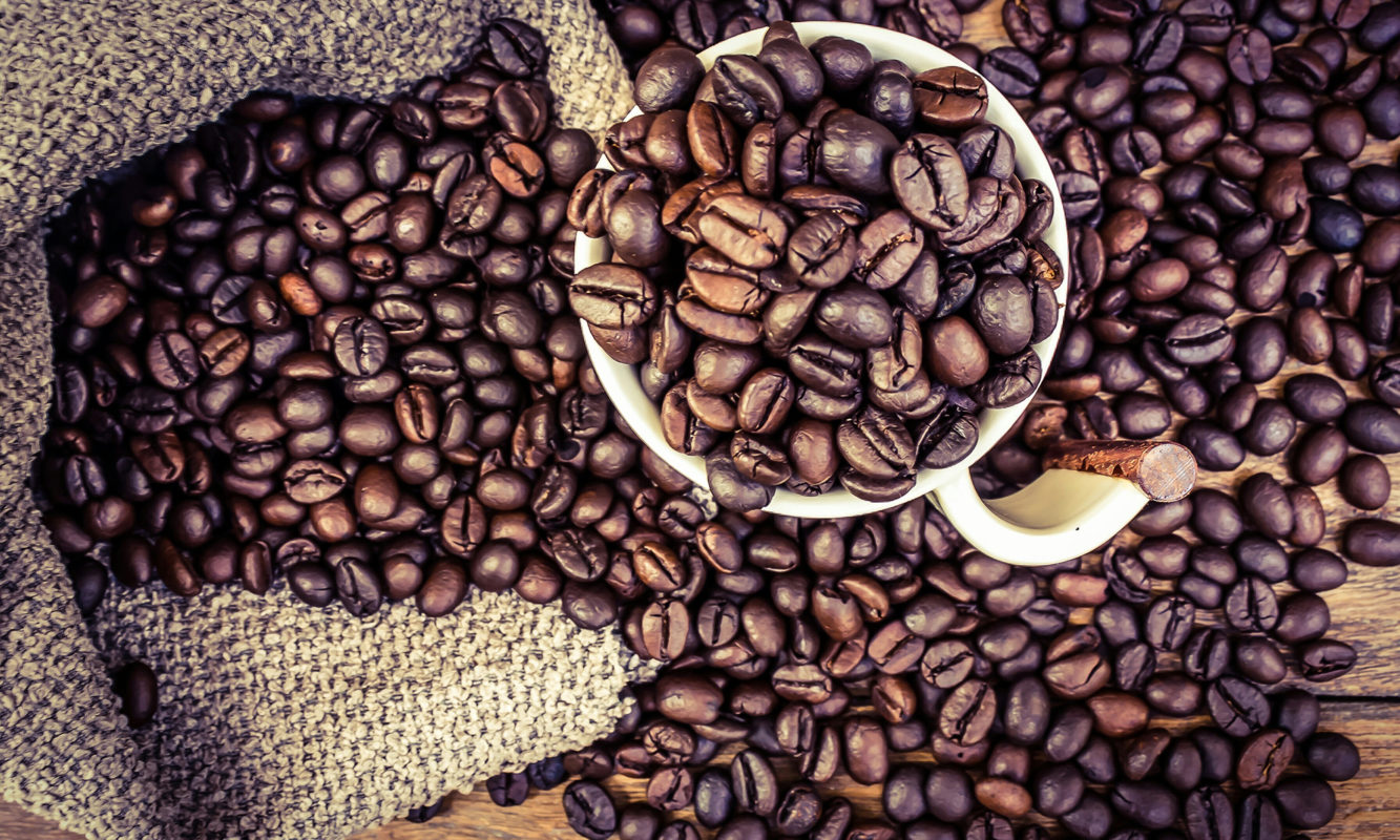Machine à café grains vs capsules : comment choisir ?